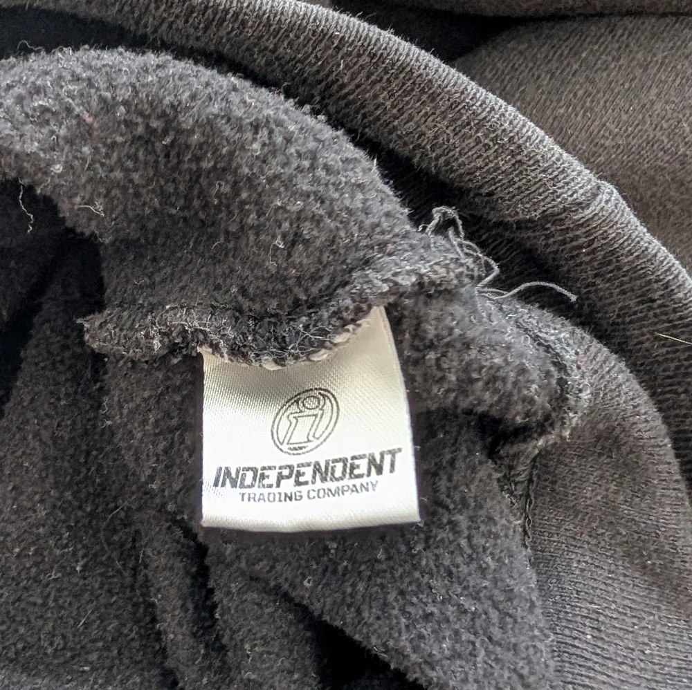 Keystreet co. Men's Pullover black hoodie from Tilly's. Size large - Picture 9 of 11